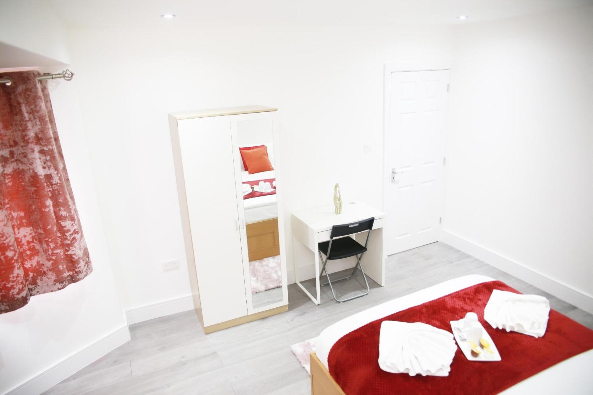 Deluxe 4 Bedroom House The Hyde Екстер'єр фото